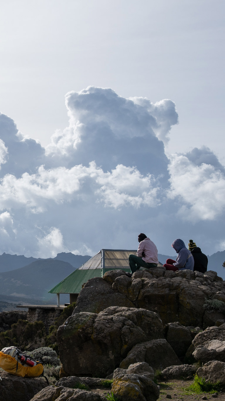 タンザニア：マラングルートによるキリマンジャロ登山：7日間