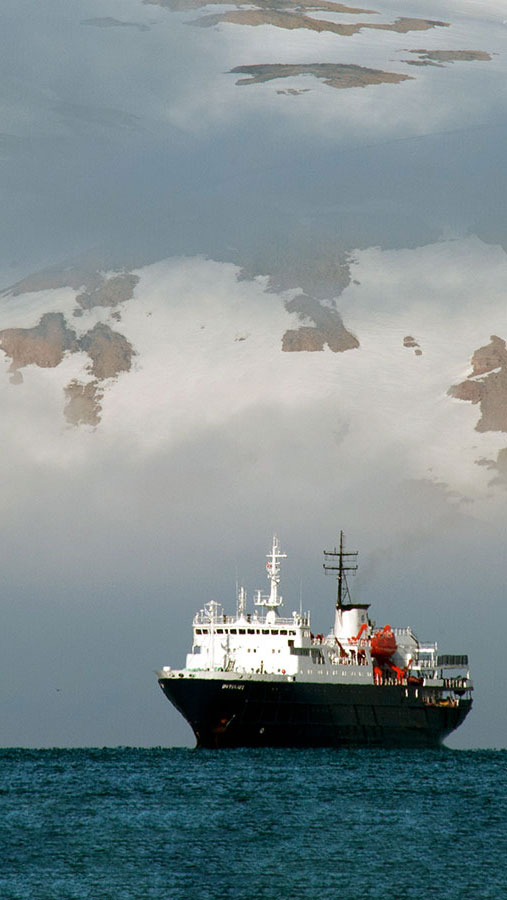 自然写真家・高砂淳二氏と行く北極圏探検の旅